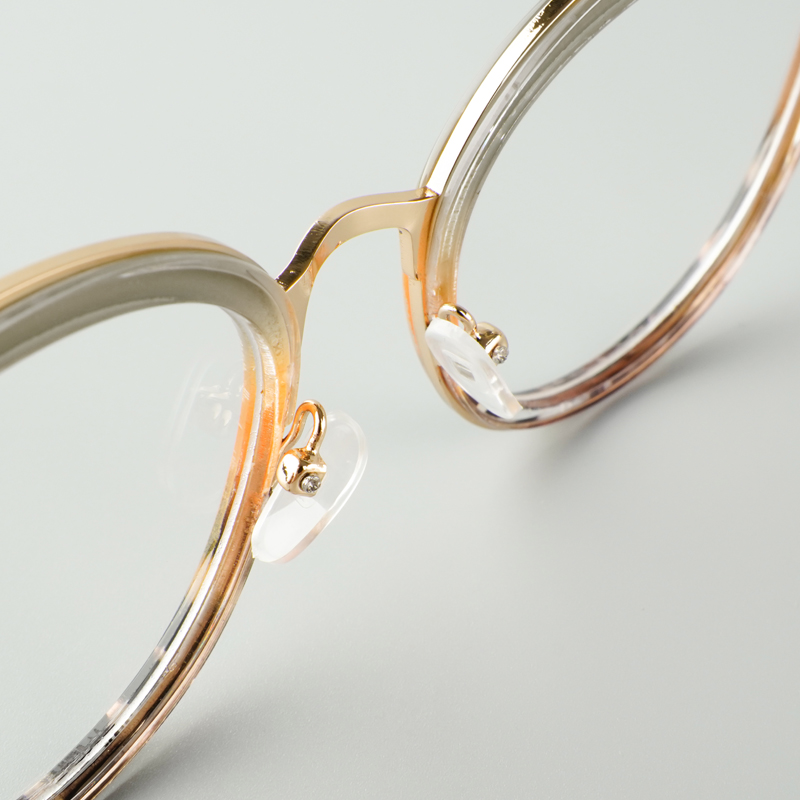 FOGLAX E174 S Yellow Tortoise, lifestyle image 7 of 8