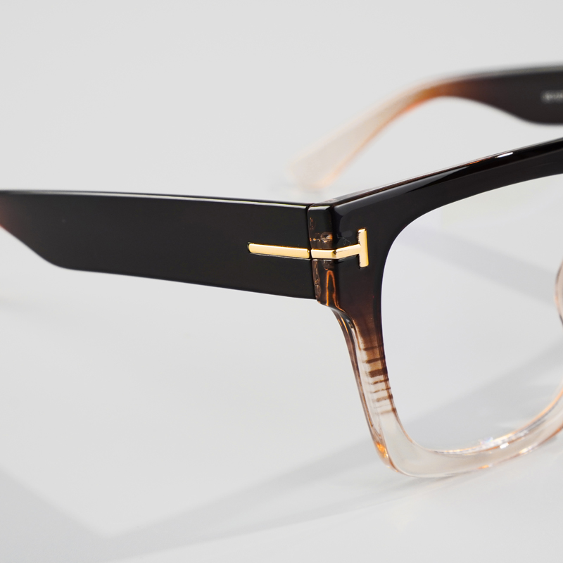 FOGLAX E159 M Brown Clear, lifestyle image 6 of 9