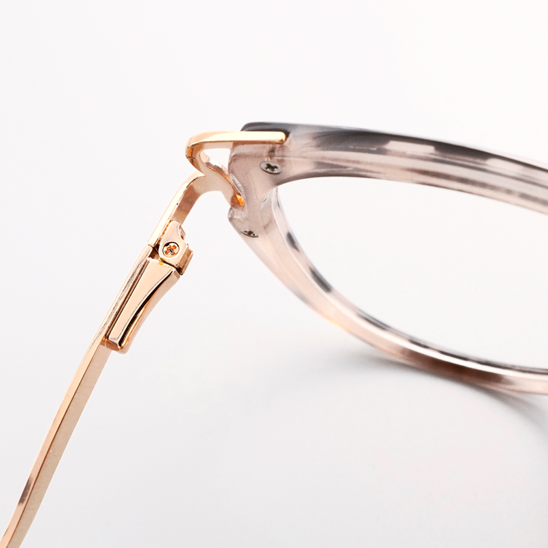 FOGLAX E219 L Tortoise, lifestyle image 6 of 8