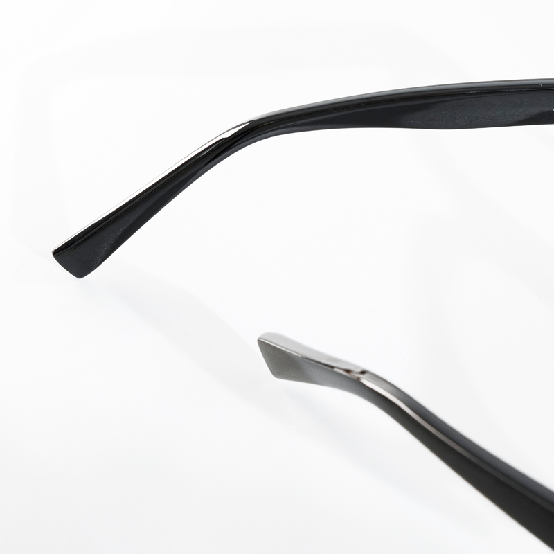 FOGLAX E236 L Black, lifestyle image 8 of 9