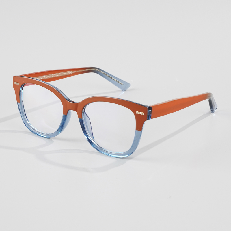 FOGLAX E224 M Orange, lifestyle image 5 of 8