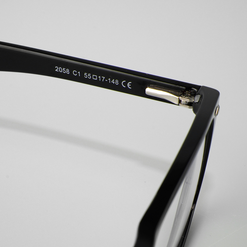 FOGLAX E165 M Black, lifestyle image 9 of 10