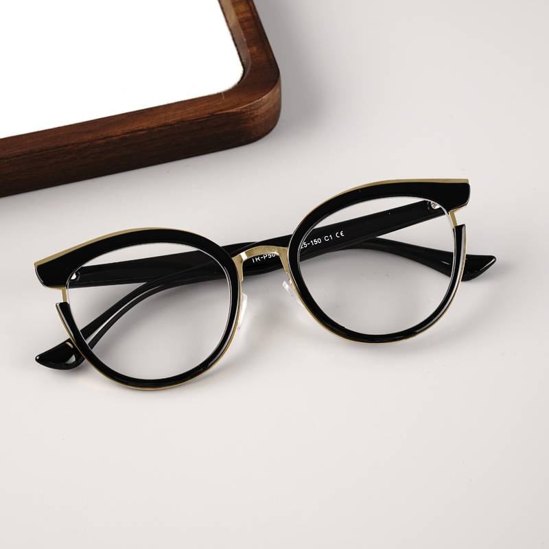 FOGLAX E174 S Black Gold, lifestyle image 4 of 9
