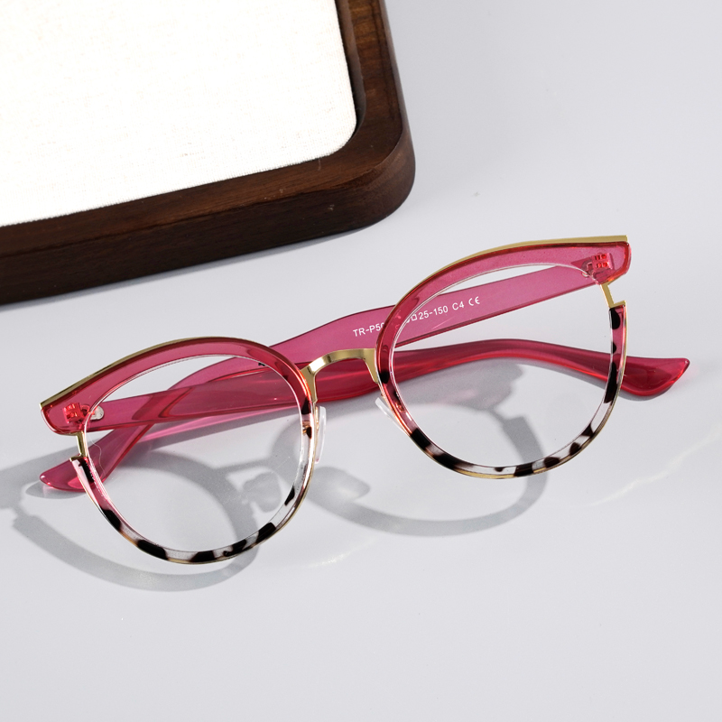 FOGLAX E174 S Red Tortoise, lifestyle image 4 of 9
