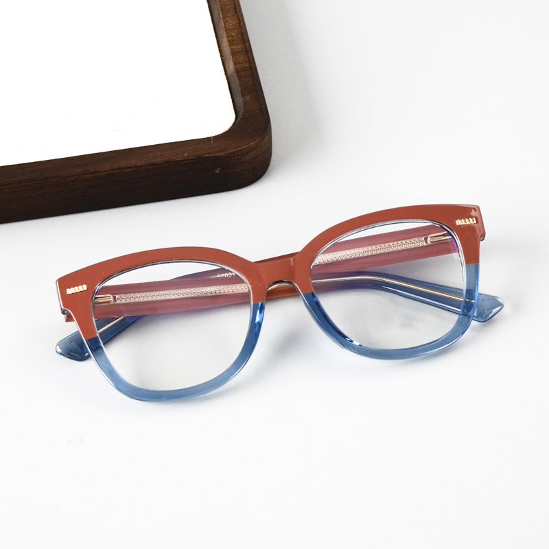 FOGLAX E224 M Orange, lifestyle image 4 of 8