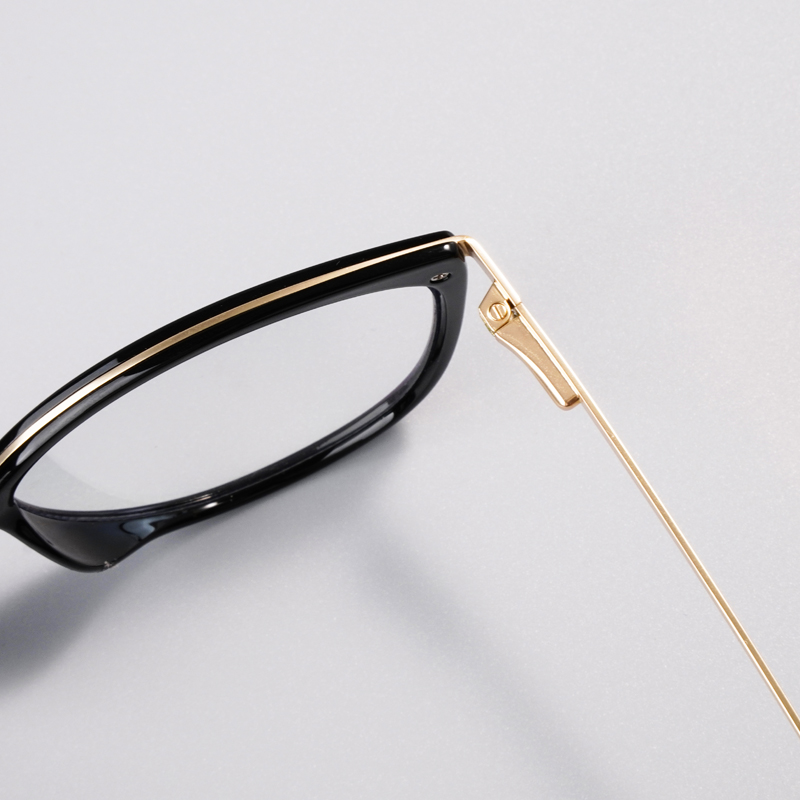 FOGLAX E162 S Black Gold, lifestyle image 7 of 9