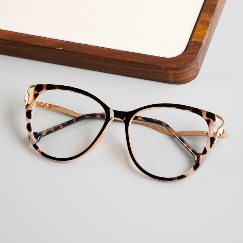 FOGLAX E219 L Tortoise, lifestyle image 4 of 8