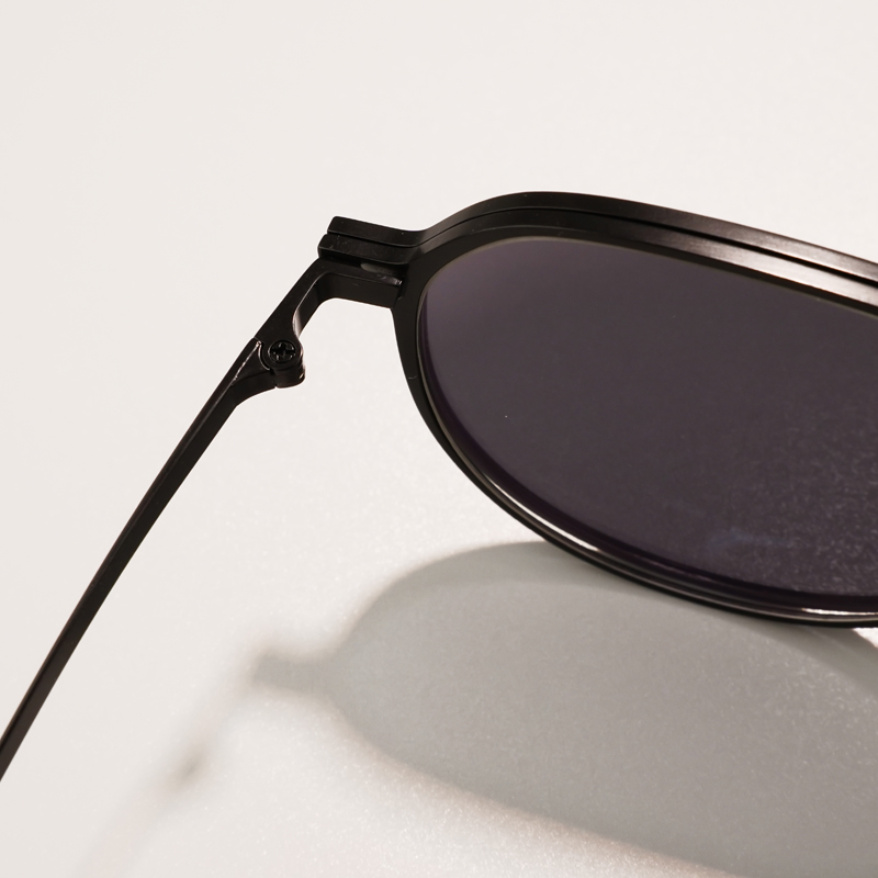 FOGLAX E312 Gunmetal L, lifestyle image 14 of 16