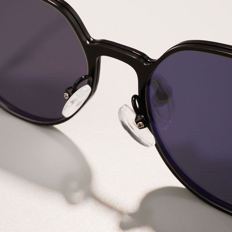 FOGLAX E312 Gunmetal L, lifestyle image 13 of 16