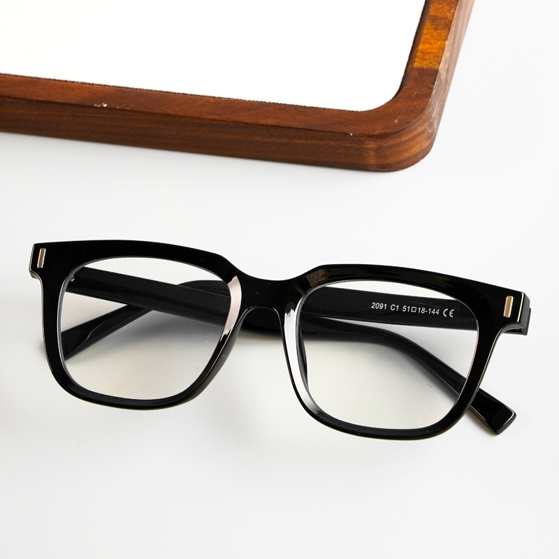 FOGLAX E236 L Black, lifestyle image 4 of 9