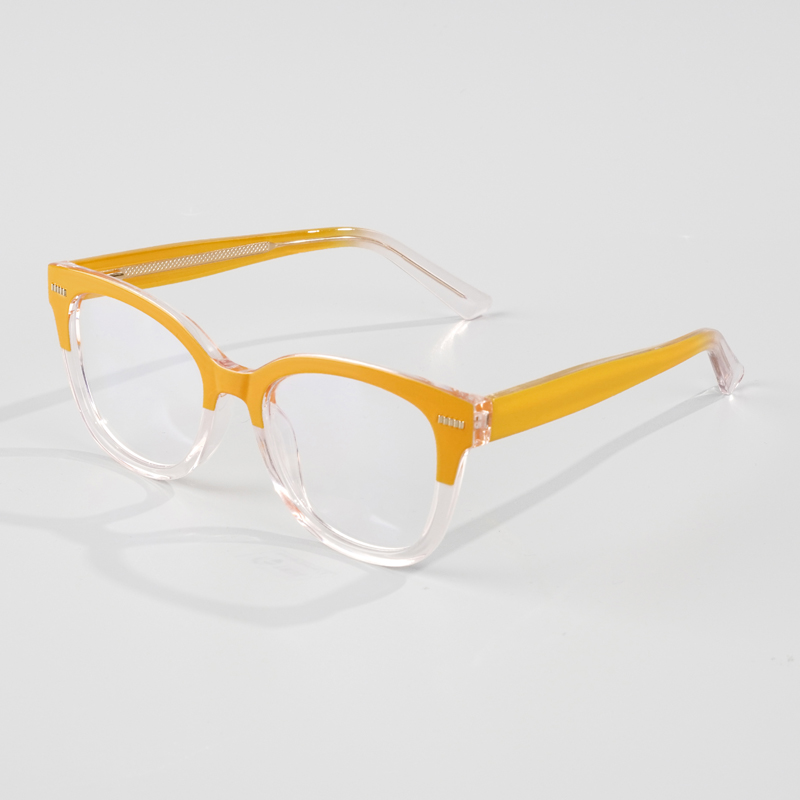 FOGLAX E224 M Yellow, lifestyle image 5 of 8