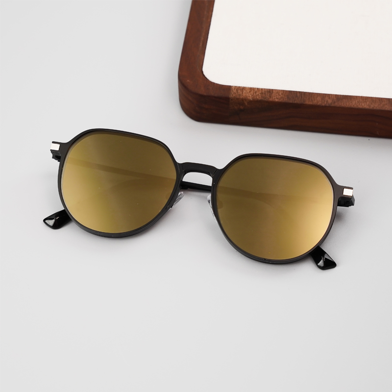 FOGLAX E312 Gunmetal L, lifestyle image 9 of 16