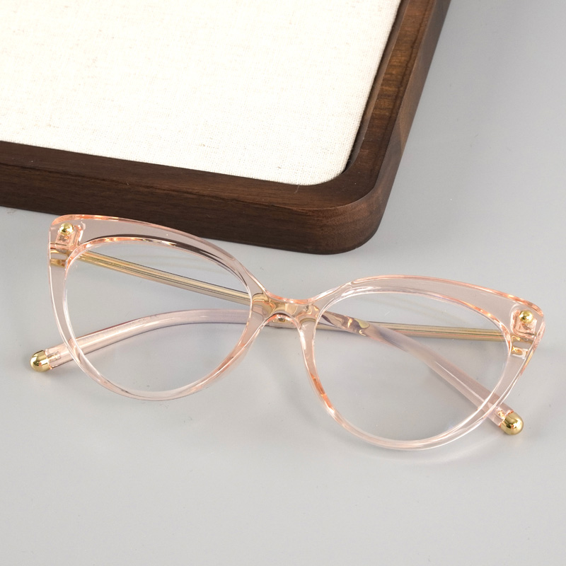 FOGLAX E139 M Pink Clear, lifestyle image 4 of 8