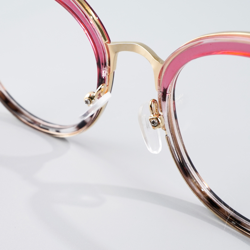 FOGLAX E174 S Red Tortoise, lifestyle image 7 of 9