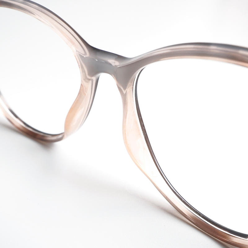 FOGLAX E219 L Tortoise, lifestyle image 7 of 8