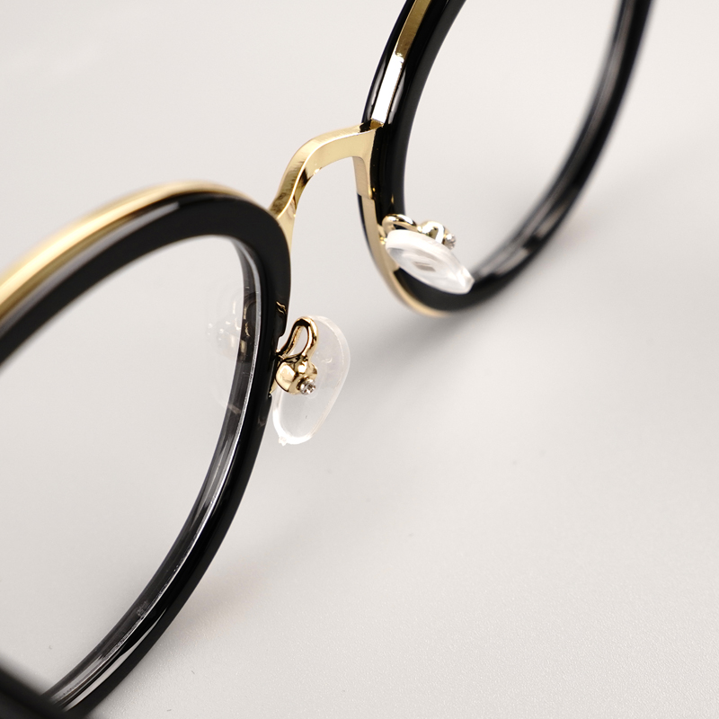 FOGLAX E174 S Black Gold, lifestyle image 7 of 9