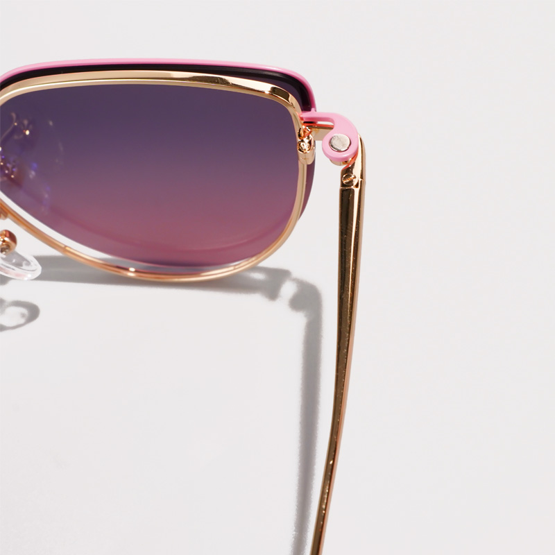 FOGLAX E306 Pink L, lifestyle image 11 of 12