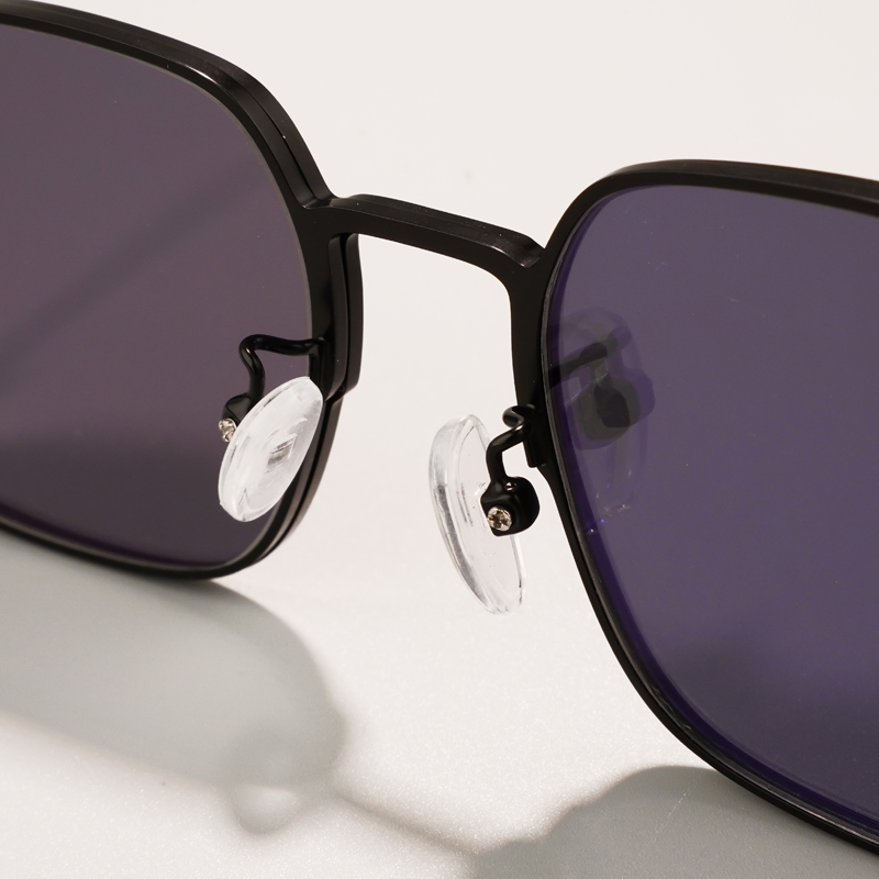 FOGLAX E311 Black M, lifestyle image 13 of 16