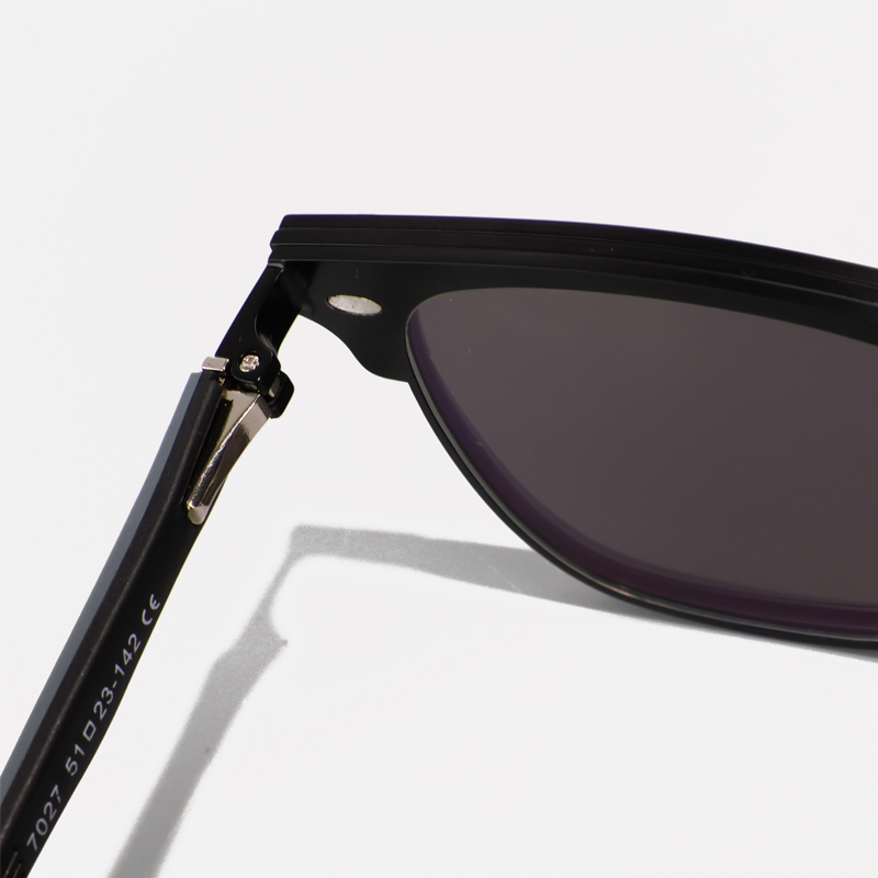 FOGLAX E314 Black, lifestyle image 15 of 17