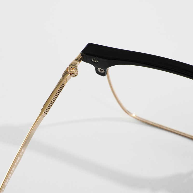FOGLAX E289 Black Gold L, lifestyle image 7 of 8