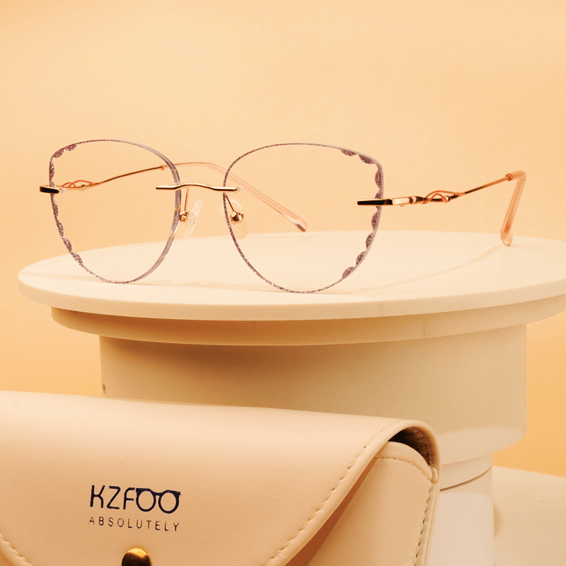 FOGLAX Rimless R124 M RoseGold, lifestyle image 8 of 9