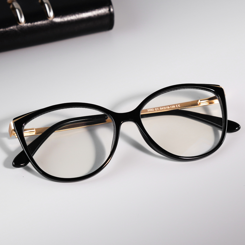 FOGLAX E162 S Black Gold, lifestyle image 4 of 9