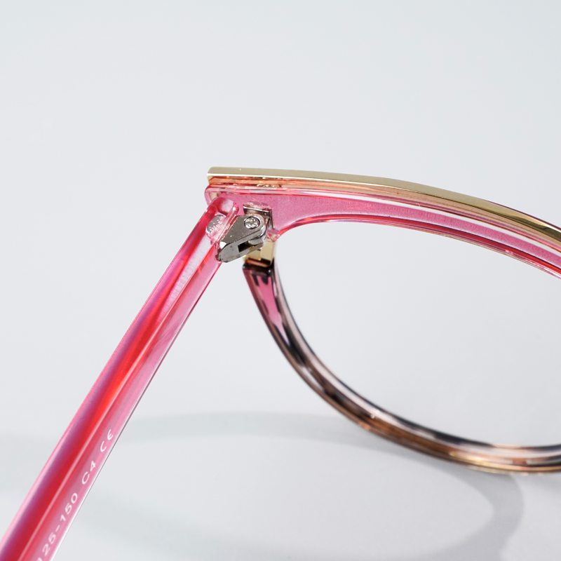 FOGLAX E174 S Red Tortoise, lifestyle image 6 of 9