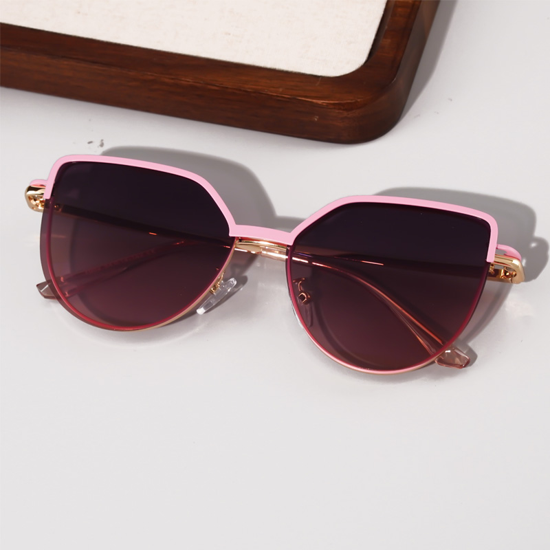 FOGLAX E306 Pink L, lifestyle image 6 of 12