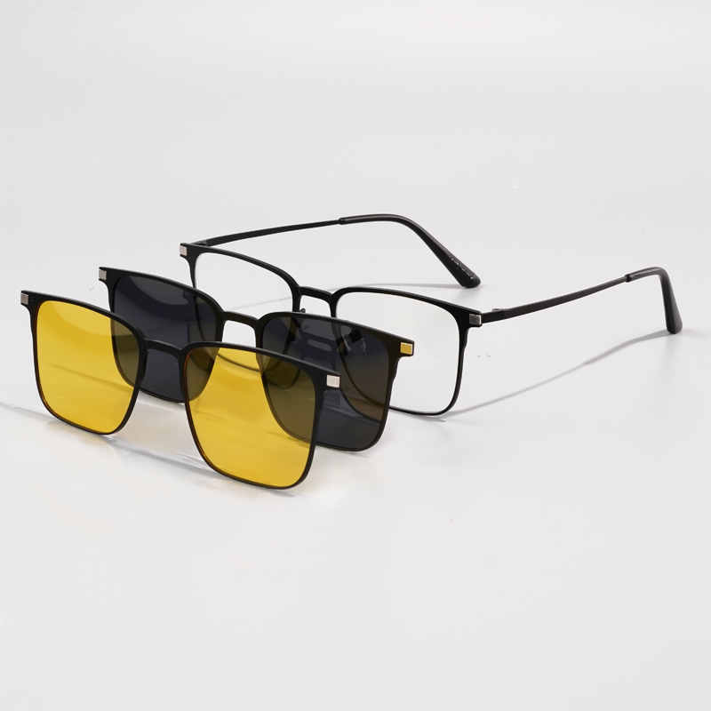 FOGLAX E310 Black L, lifestyle image 10 of 17